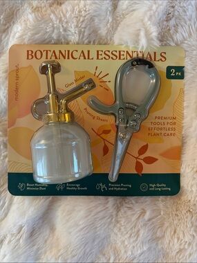 Botanical Essentials Glass Mister & Pruning Shears Set - White and Gold
